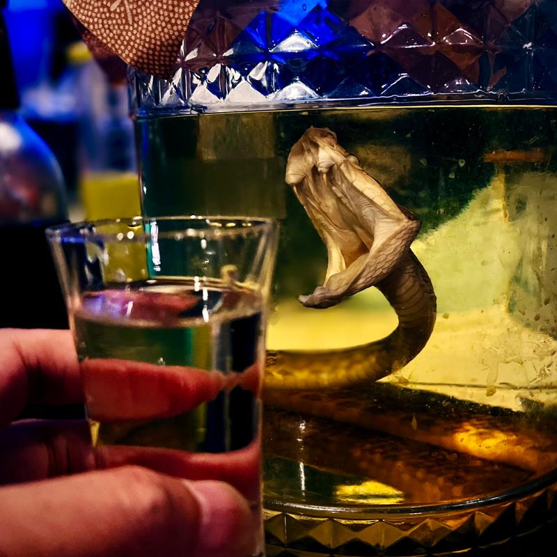 ハブ酒(二階の中華)