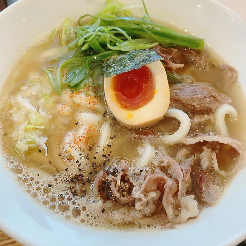 ゆず塩炙り肉うどん(うどんの釜くら)