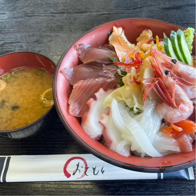 特選海鮮丼(海鮮問屋村上水産 砂の美術館バス停前店)