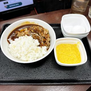 肉だく牛オムハヤシライス