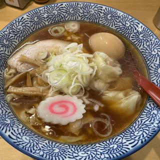 手打ち特製（醤油）(手打ちラーメン清仁軒)