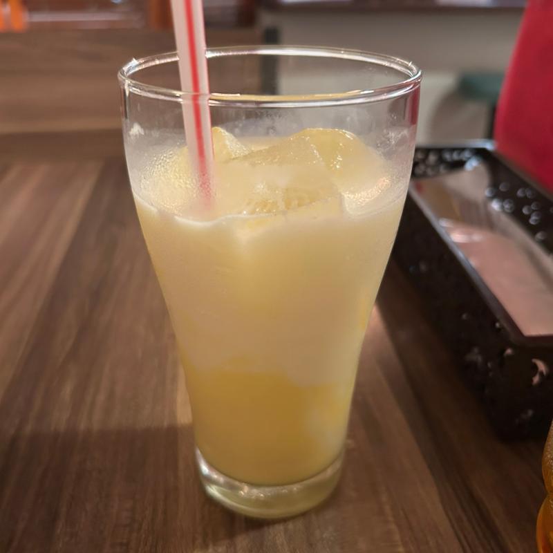 マンゴーラッシー(ドラゴンカレー)