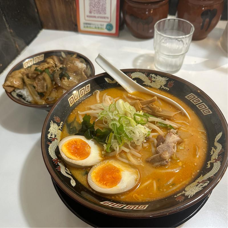 辛味噌ラーメン味玉(みそ熊)