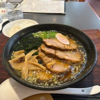 チャーシュー麺(鶏龍軒)