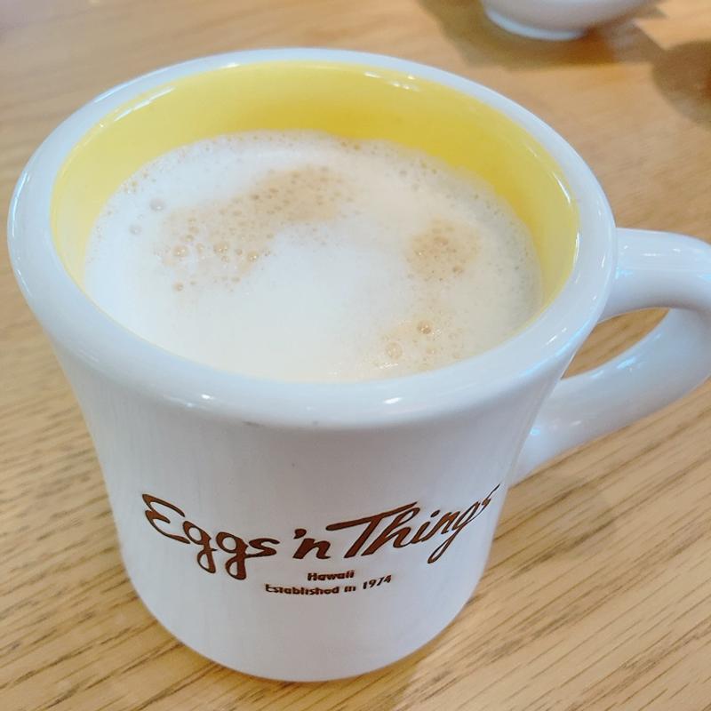 カフェラテ(Eggs ’n Things SHIMINT HIROSHIMA店)