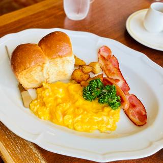 ロイヤルホストモーニング(ロイヤルホスト和光駅前店)