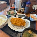 ロースかつ朝食