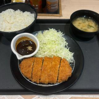 味噌ロースかつ定食(松のや 中野坂上店)