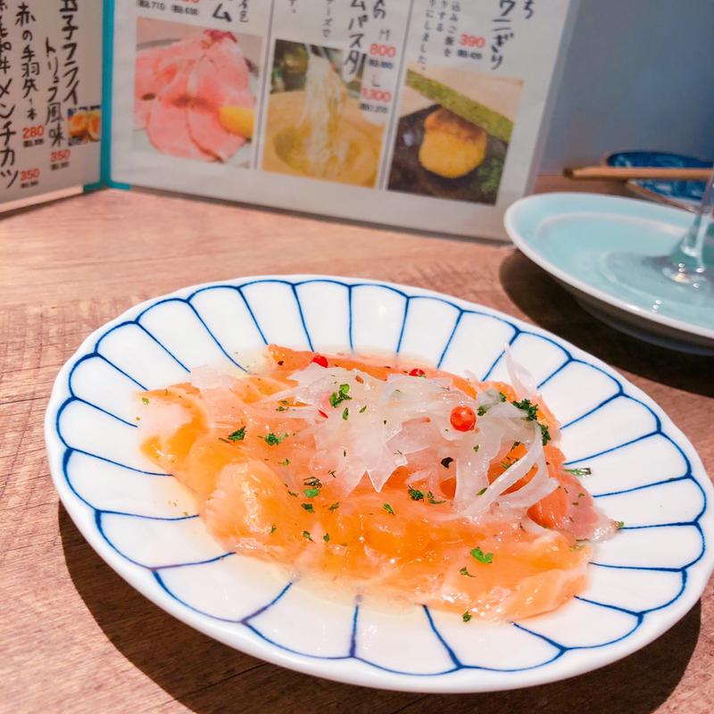 サーモンのカルパッチョ(大衆酒場 フレンチマン 第3ビル店)