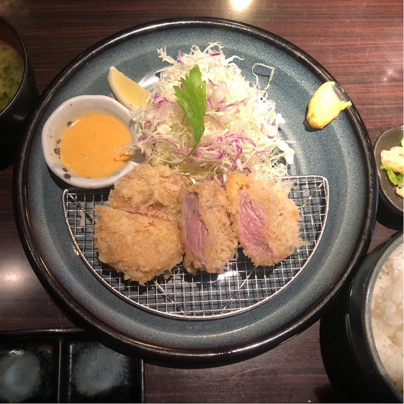 ヒレ(とんかつ六(ろく))