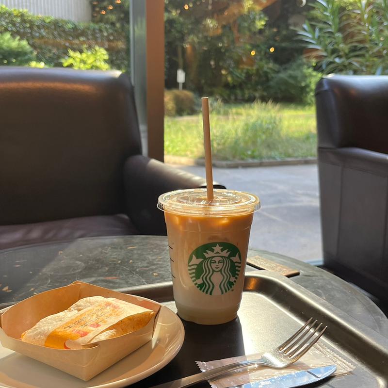 チキン&チーズ ホットトルティーヤ(スターバックスコーヒー 赤坂溜池タワー店)