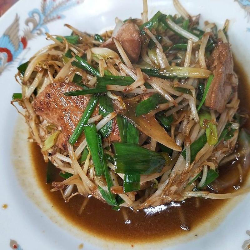 レバとニラ炒め(若水 （ワカミズ）)