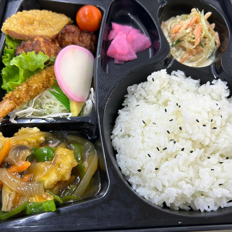 幕の内弁当(札幌市役所本庁舎食堂)