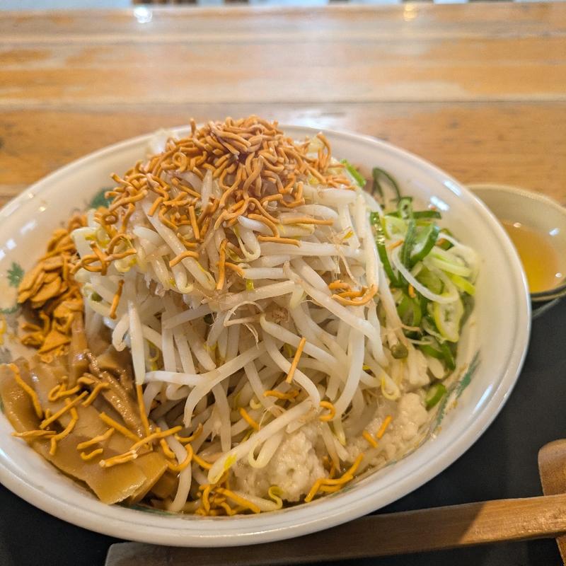 まぜそば(鷹乃巣 （たかのす）)