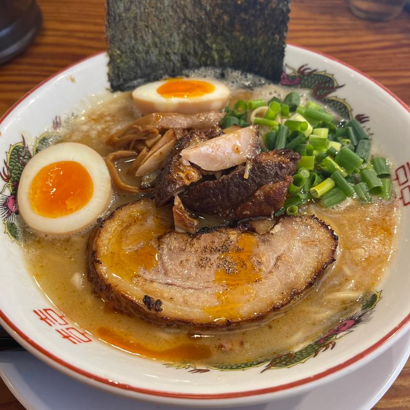 味玉辛味ラーメン(富士らーめん)