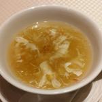 蟹肉入りフカヒレスープ