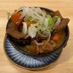 横浜で1日300杯売れるもつ煮込み