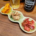 ちょいアテ盛り3種(焼売スタンド きんぎょ)
