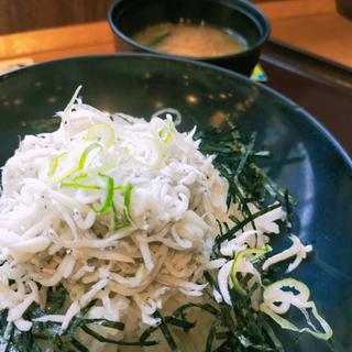 釜あげしらす丼(日本坂パーキングエリア下り線 ショッピングコーナー )