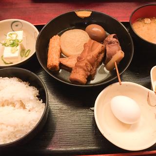 おでん定食(まどもあぜる )