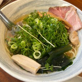 九条ネギたっぷりいりこそば(讃岐ラーメン　香麦)