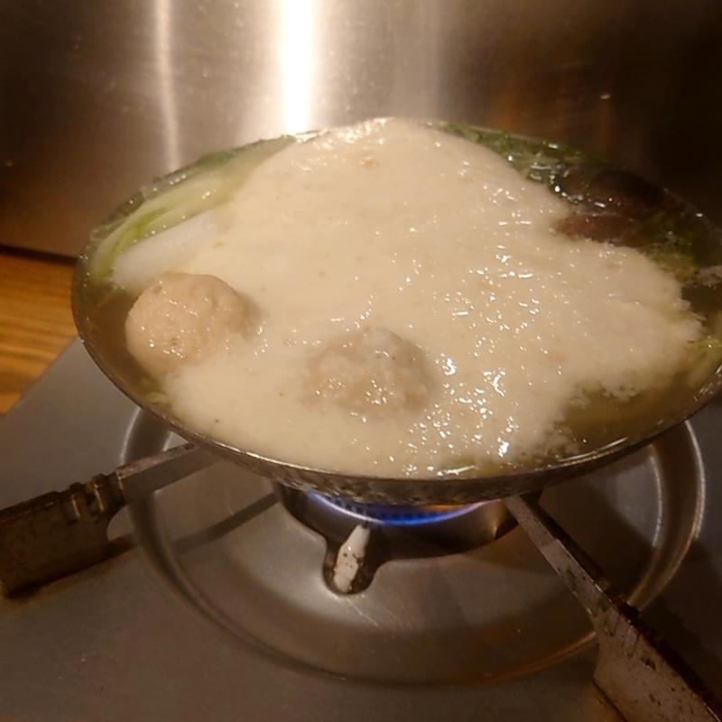 とろろ鍋（白鍋）(串揚げ とろろ鍋 華金)