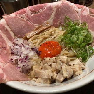 小麦の肉まぜそば(小麦の麺神 KITTE大阪店)