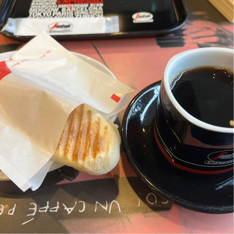 モーニングセット　ハムチーズ・ベーコン(セガフレード・ザネッティ・エスプレッソ 仙台トラストシティ店)