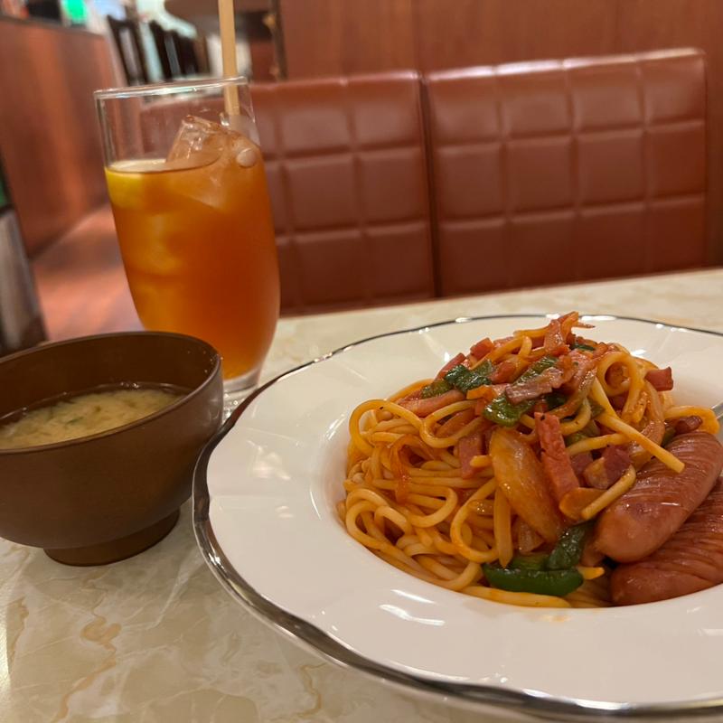 はまの屋のナポリタン(はまの屋パーラー 日本橋本店)