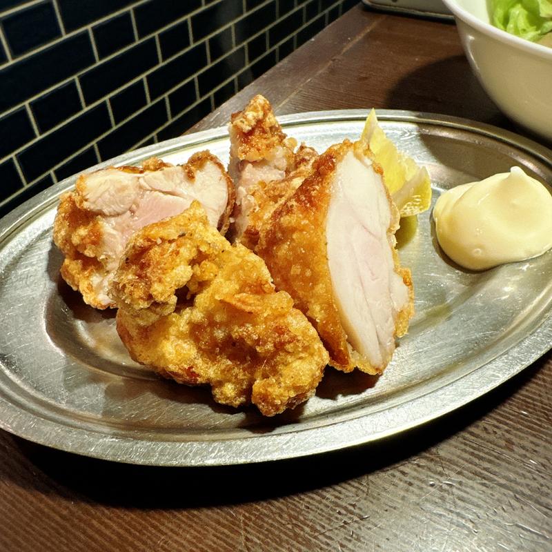 理想的な鶏の唐揚げ(大衆酒場 チャン栓チャン)