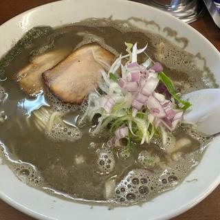 濃い煮干ラーメン(らーめん餃子専門　こむさし)