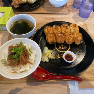 金まる定食(ライス→ミニチャーシュー丼に変更)(金まる餃子)