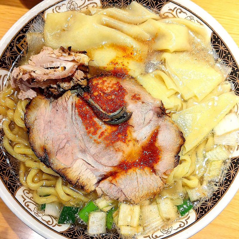 すごい煮干しラーメン 大盛(すごい煮干ラーメン凪 田町店)