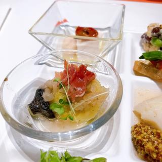 ランチビュッフェ(ディッシュ パレード （【旧店名】カフェ＆ブッフェレストラン 「ヴァンヴェール」）)