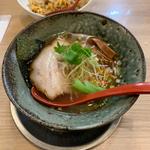 手火山かつおそば　塩(麺屋 燕)