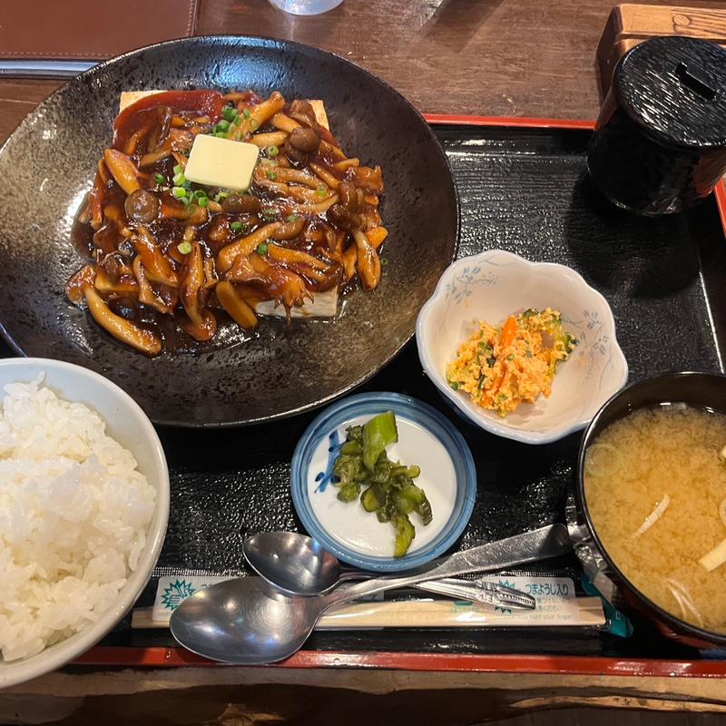 豆富ステーキ定食(ももどり駅前食堂)