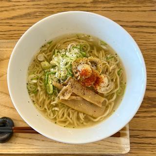 帆立バターの塩ラーメン(吟麦製麺)