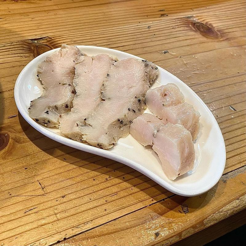 伊勢赤どりの鶏チャーシュー(極麺 青二犀)