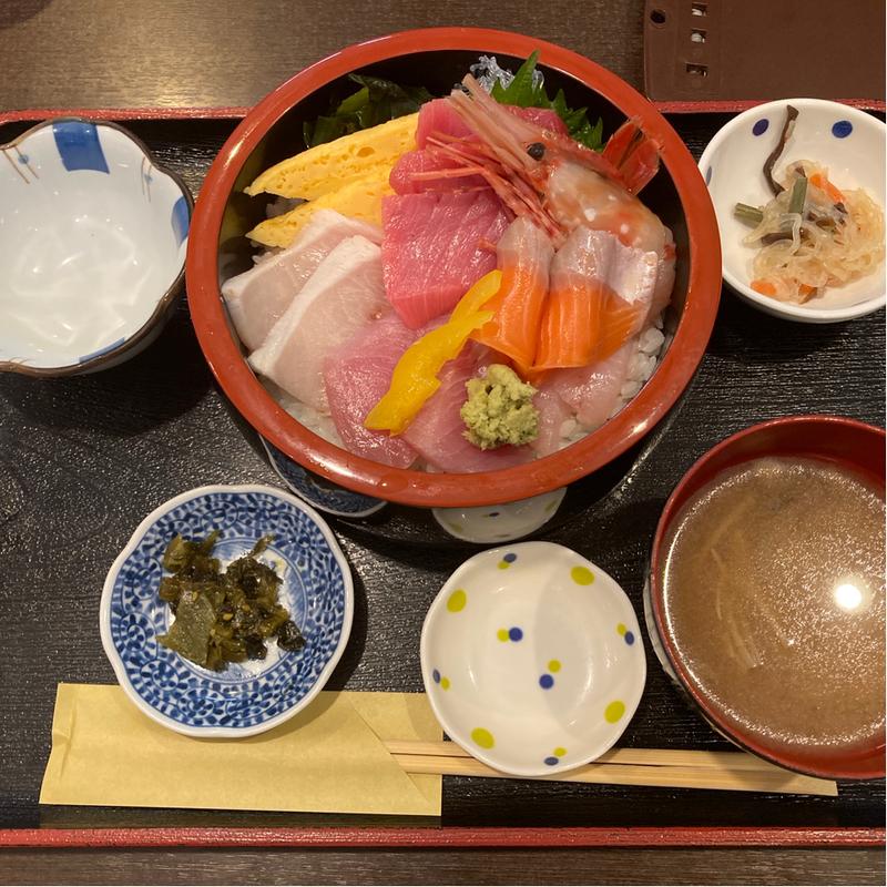 仲買丼　松(カネト水産 海の市 )