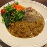 ココナッツとトマトのスパイスチキンカレー