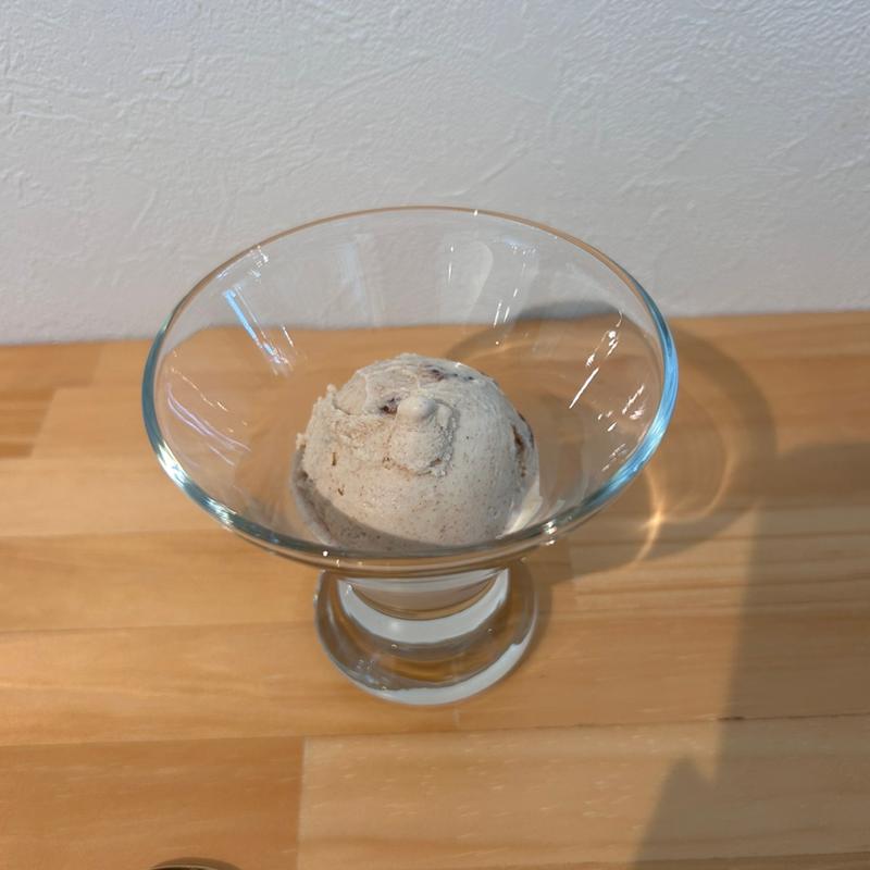 ほうじ茶と干し柿(LoTa -日本茶とアイスクリーム-)