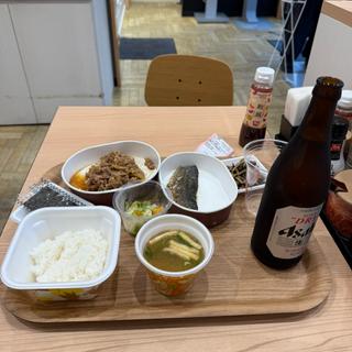 塩さばたまかけ朝食　牛皿　瓶ビール(すき家 東武谷塚駅前店)