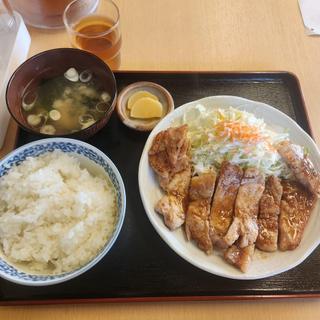 トンテキ定食(石勝食堂)