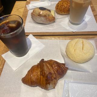 (ブレッドアンドコーヒー イケダヤマ)