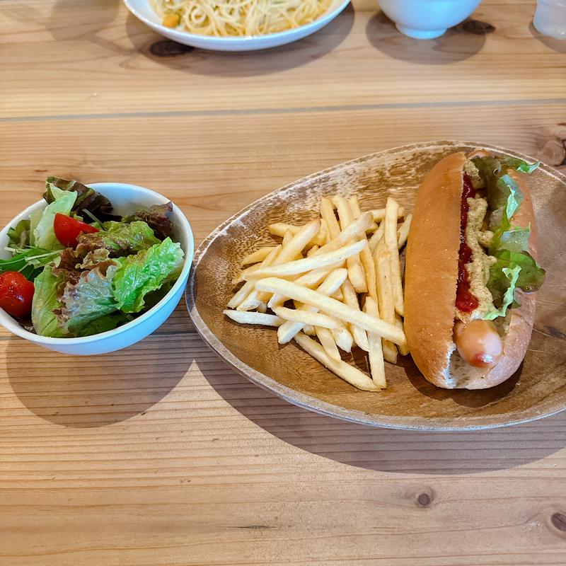 ホットドッグセット(バンリノハル ビアホール)