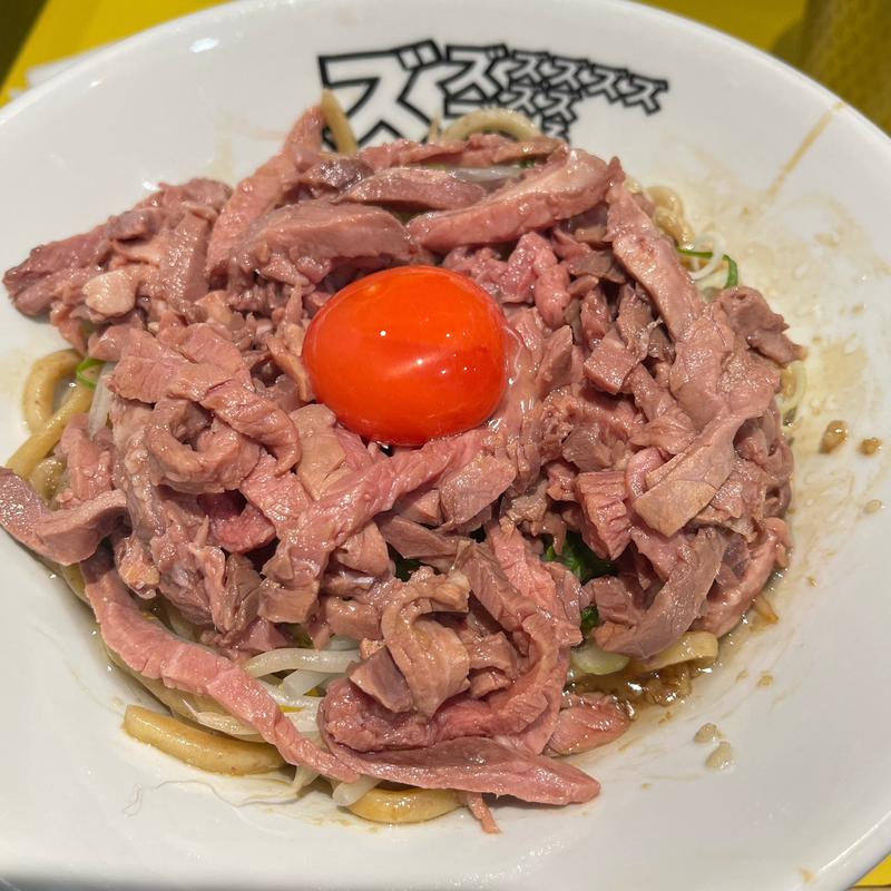 牛脂まぜそば　茶(肉と麺と)