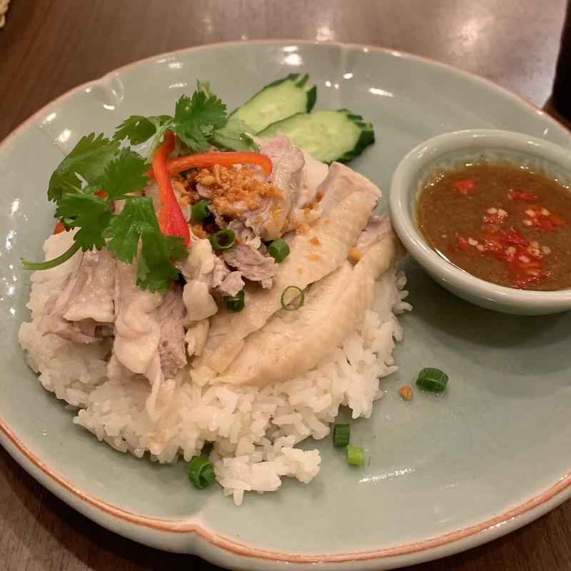 カオマンガイ(Soi Gapao （ソイガパオ）)