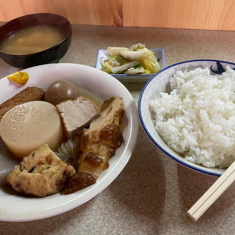 おでん定食(小六)