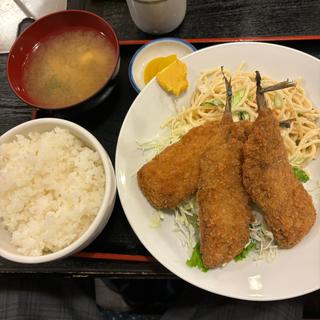 さんまのフライ定食(もみじ)