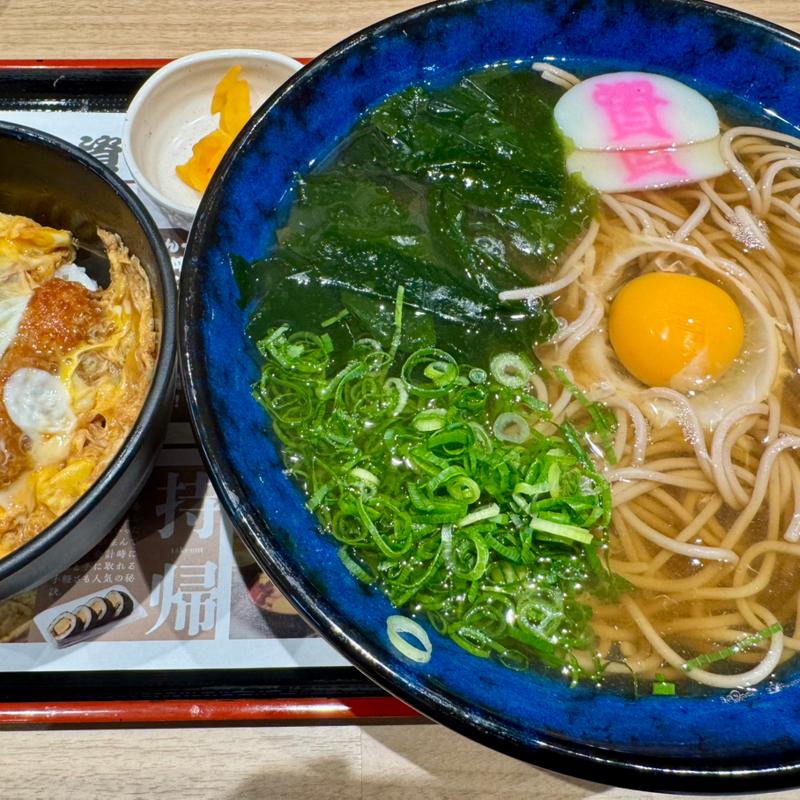 月見そば（ミニ丼セット）(資さんうどん南津守店)